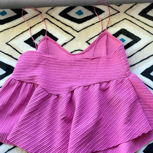 Vibrant fuchsia  peplum crop top - Picture 2 of 2